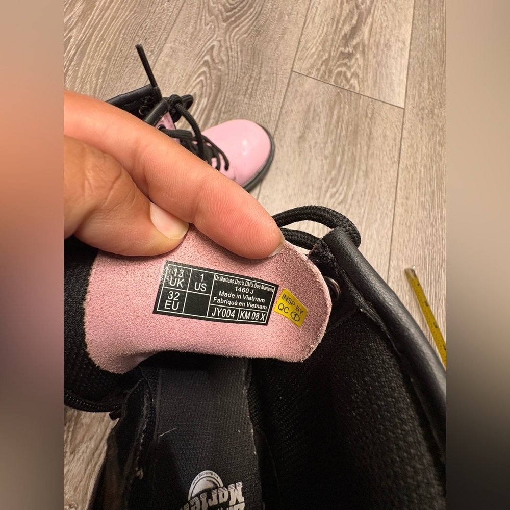 Dr.Martens 1460 pastel Pink Kids Boots - Picture 12 of 12